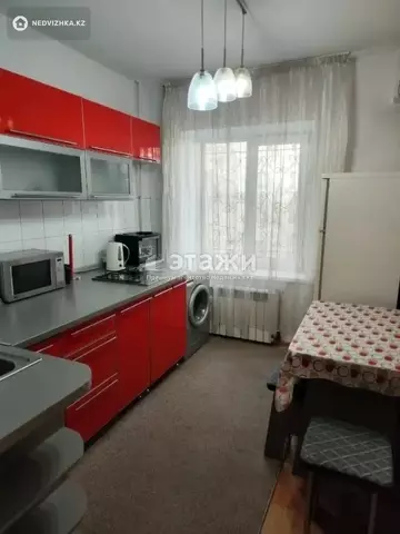1-комнатная квартира, этаж 2 из 5, 35 м², на длительный срок