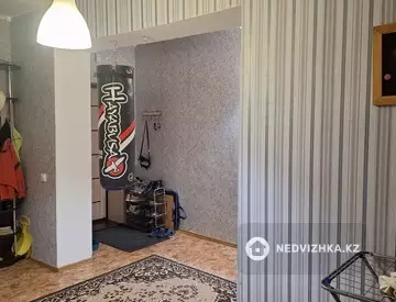 3-комнатная квартира, этаж 3 из 5, 88 м²
