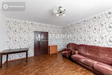 2-комнатная квартира, этаж 10 из 12, 76 м²