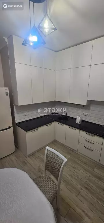 2-комнатная квартира, этаж 10 из 18, 74 м²