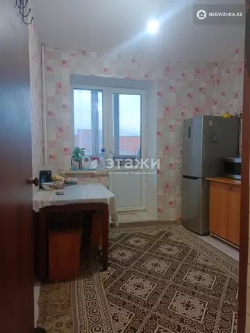 2-комнатная квартира, этаж 9 из 12, 49 м²