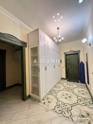 2-комнатная квартира, этаж 3 из 20, 57 м²