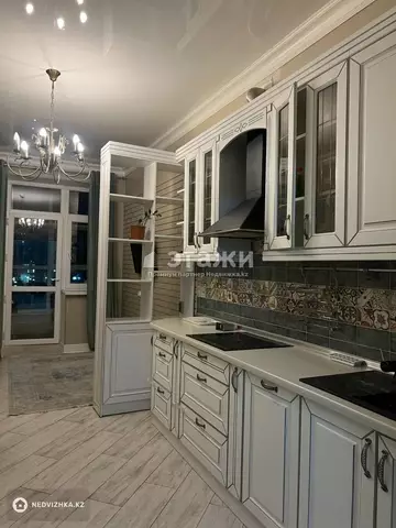 2-комнатная квартира, этаж 3 из 20, 57 м²