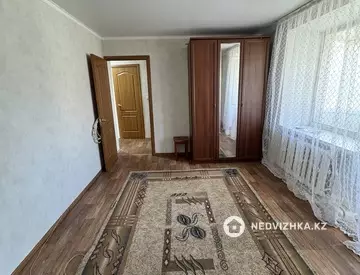 2-комнатная квартира, этаж 3 из 3, 40 м²