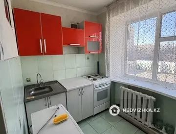 2-комнатная квартира, этаж 3 из 3, 40 м²