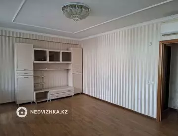 3-комнатная квартира, этаж 3 из 9, 90 м²