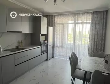 2-комнатная квартира, этаж 5 из 12, 74 м², на длительный срок