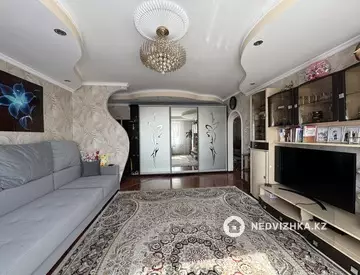 4-комнатная квартира, этаж 7 из 10, 81 м²