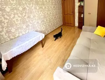 3-комнатная квартира, этаж 4 из 5, 62 м²