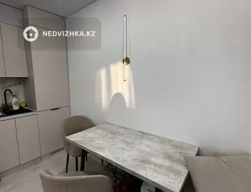 3-комнатная квартира, этаж 3 из 17, 62 м²