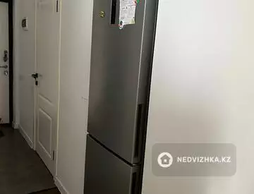 2-комнатная квартира, этаж 4 из 12, 54 м²