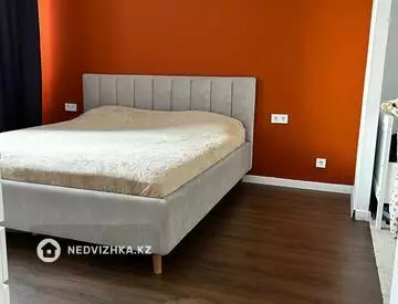 2-комнатная квартира, этаж 4 из 12, 54 м²