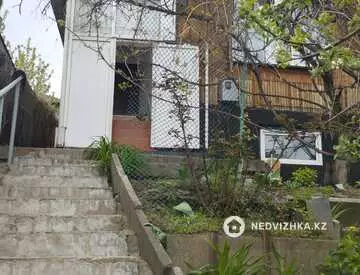 5-комнатный дом, 6 соток, 109 м²