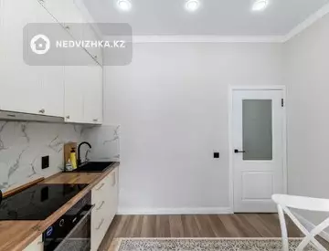 1-комнатная квартира, этаж 3 из 12, 40 м²