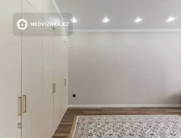 1-комнатная квартира, этаж 3 из 12, 40 м²