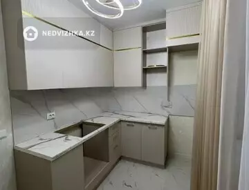 2-комнатная квартира, этаж 4 из 13, 45 м²