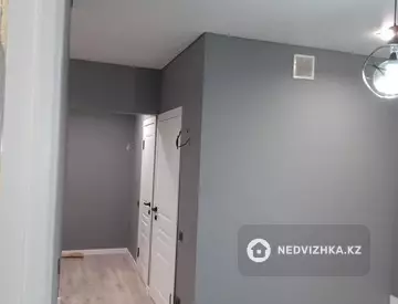 1-комнатная квартира, этаж 9 из 9, 40 м²