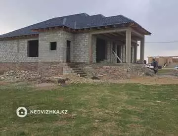 6-комнатный дом, 9 соток, 215 м²