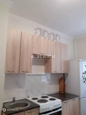 1-комнатная квартира, этаж 4 из 5, 36 м²