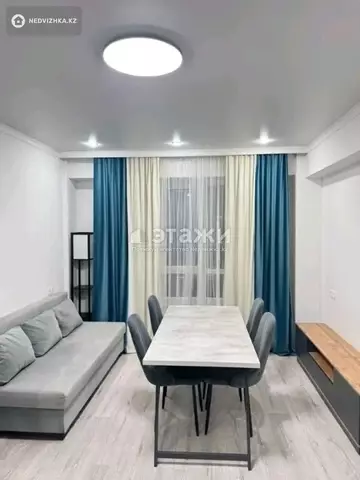 2-комнатная квартира, этаж 8 из 9, 52 м²