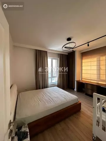 4-комнатная квартира, этаж 10 из 12, 100 м²