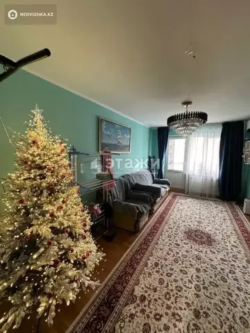 3-комнатная квартира, этаж 4 из 5, 60 м²