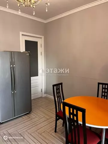 2-комнатная квартира, этаж 15 из 21, 80 м², на длительный срок