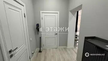 2-комнатная квартира, этаж 4 из 10, 43 м²