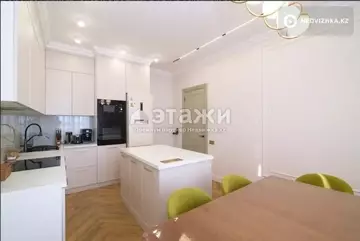 3-комнатная квартира, этаж 8 из 9, 95 м²