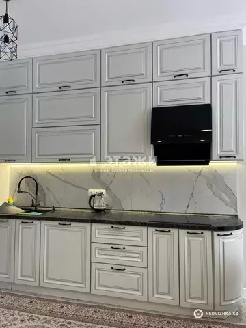 4-комнатная квартира, этаж 6 из 9, 115 м²