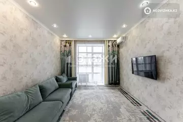 2-комнатная квартира, этаж 8 из 12, 56 м²