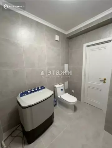 1-комнатная квартира, этаж 2 из 12, 38 м²