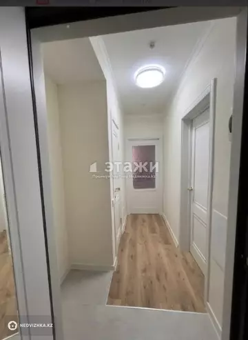 1-комнатная квартира, этаж 2 из 12, 38 м²