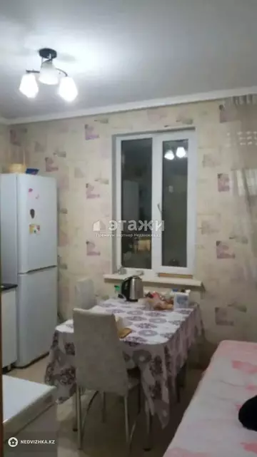 1-комнатная квартира, этаж 4 из 9, 38 м²