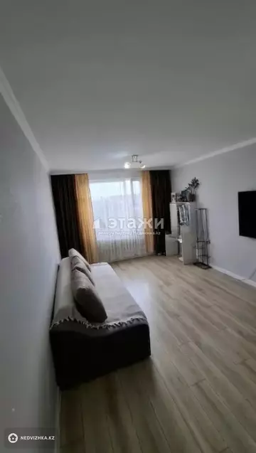 1-комнатная квартира, этаж 5 из 12, 42 м²