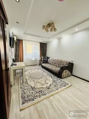2-комнатная квартира, этаж 2 из 5, 50 м²