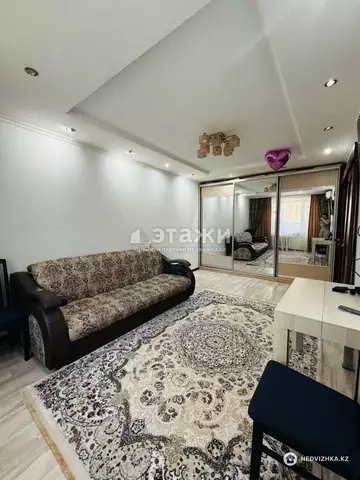2-комнатная квартира, этаж 2 из 5, 50 м²
