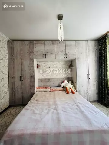 2-комнатная квартира, этаж 2 из 5, 50 м²