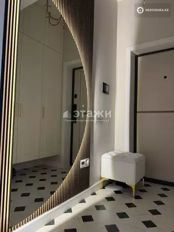 3-комнатная квартира, этаж 2 из 9, 64 м²