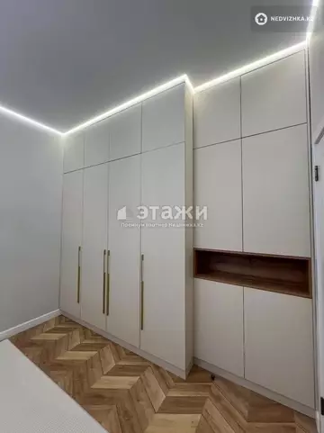 3-комнатная квартира, этаж 2 из 9, 64 м²