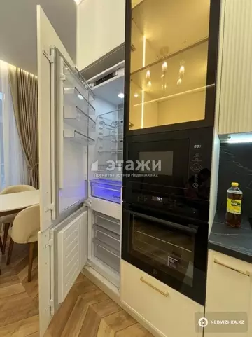 3-комнатная квартира, этаж 2 из 9, 64 м²