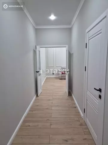 2-комнатная квартира, этаж 3 из 12, 57 м²