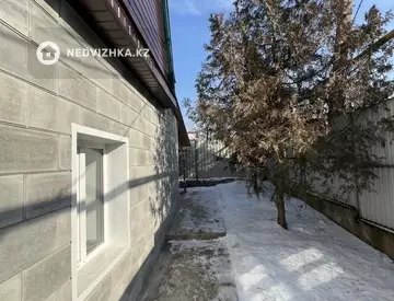 4-комнатный дом, 3 соток, 70 м², на длительный срок