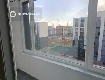 2-комнатная квартира, этаж 8 из 9, 37 м²
