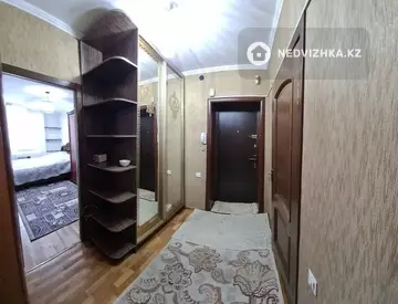 2-комнатная квартира, этаж 4 из 5, 55 м², на длительный срок