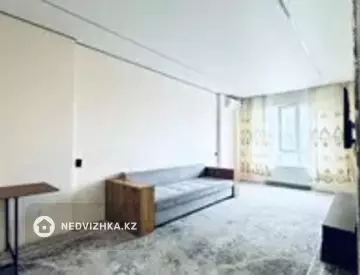 3-комнатная квартира, этаж 8 из 12, 87 м²