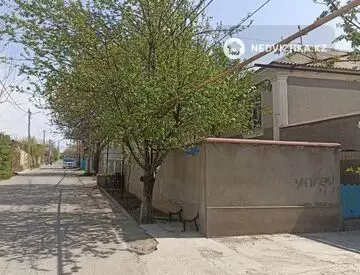 7-комнатный дом, 6 соток, 300 м²