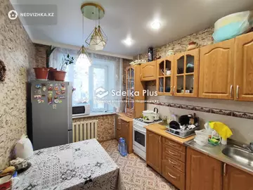2-комнатная квартира, этаж 3 из 5, 51 м²