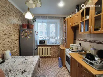 2-комнатная квартира, этаж 3 из 5, 51 м²
