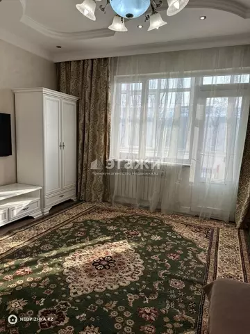 2-комнатная квартира, этаж 4 из 9, 70 м²